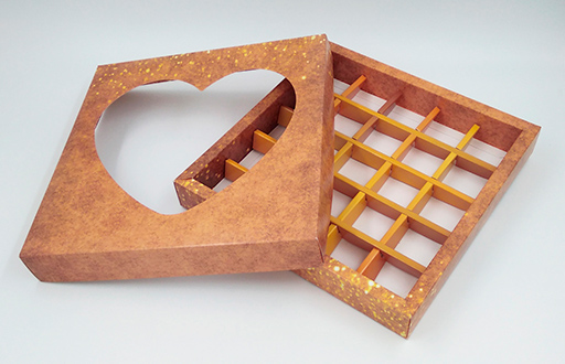 коробка для конфет с окном.jpg